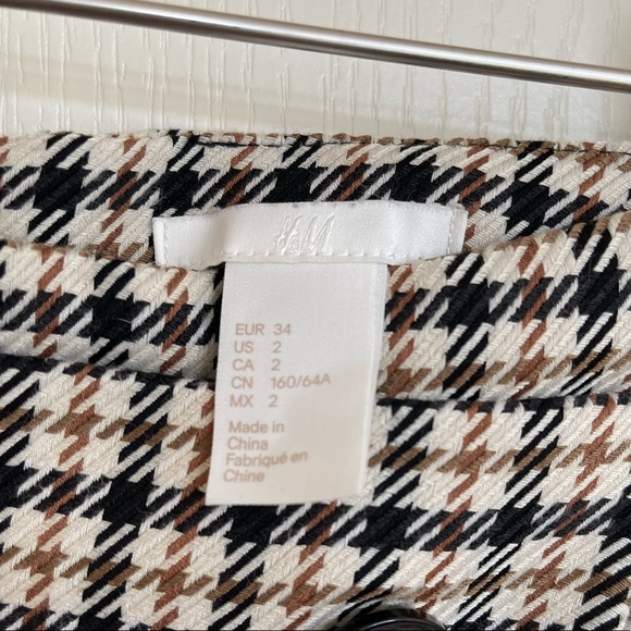 H&M asymmetrical mini skirt - Picture 3 of 4